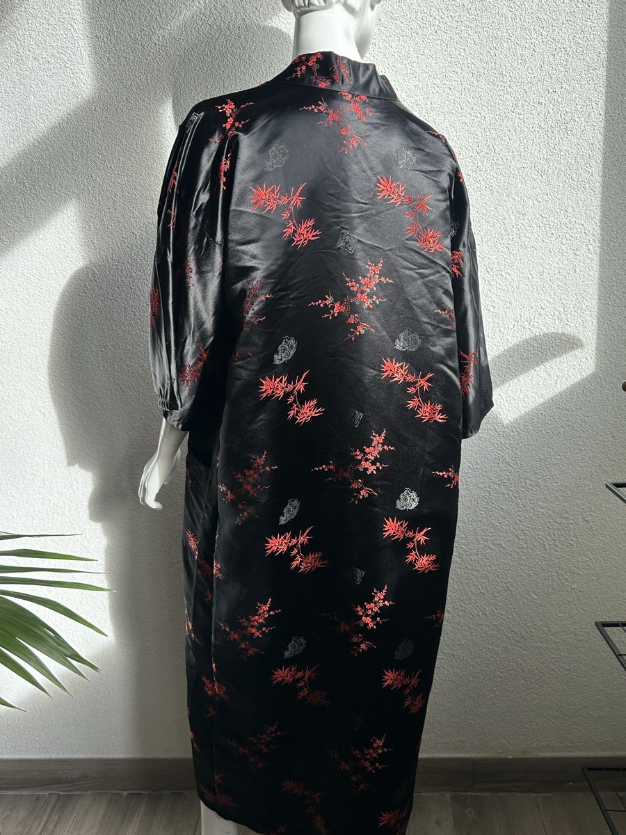 Kimono: Oriental Kimono, Black & Red, One Size – Usato da Vevey venduto da ledidream 3