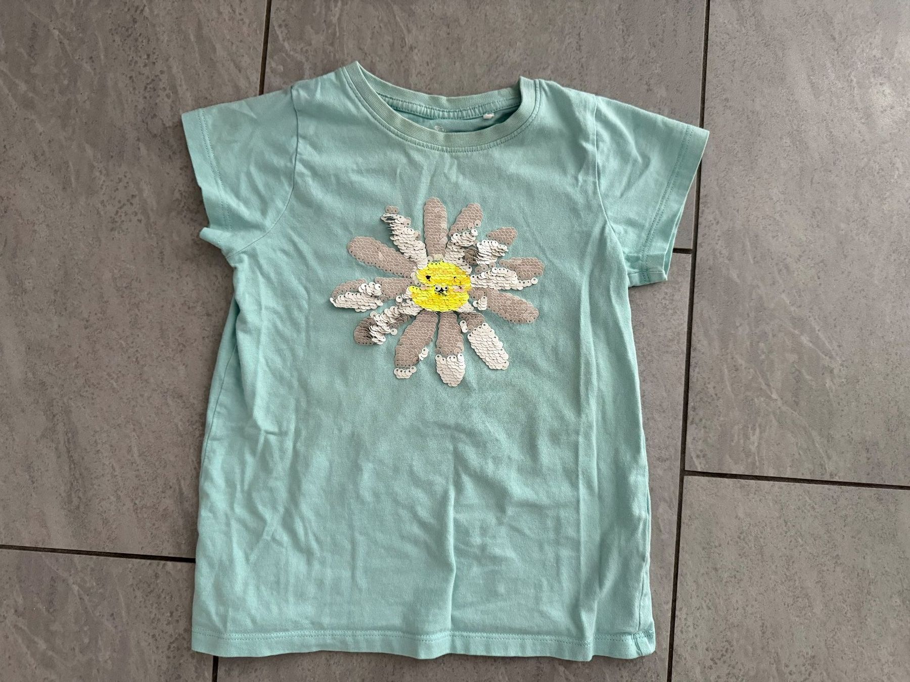 Chemises, T-shirts & Polos: T-Shirt - Grösse 110 - Topolino – D'occasion à Bülach par Loredana13