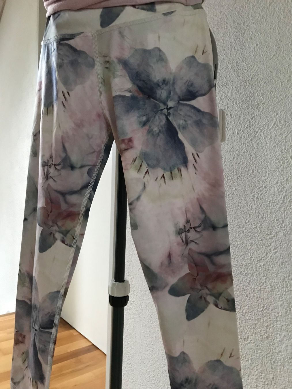 Leggings: Sport-Leggins 3/4  Grösse.38 – Usato da Hettlingen venduto da Nectared6 2