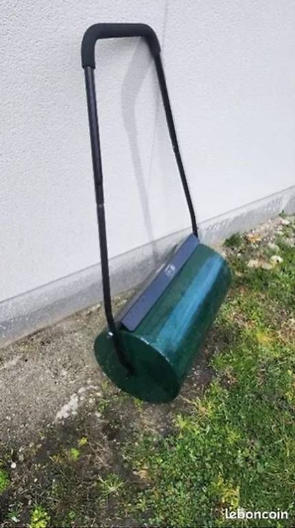 Alle Maschinen: À louer rouleau à gazon – Gebraucht aus Genève von luc_lry9