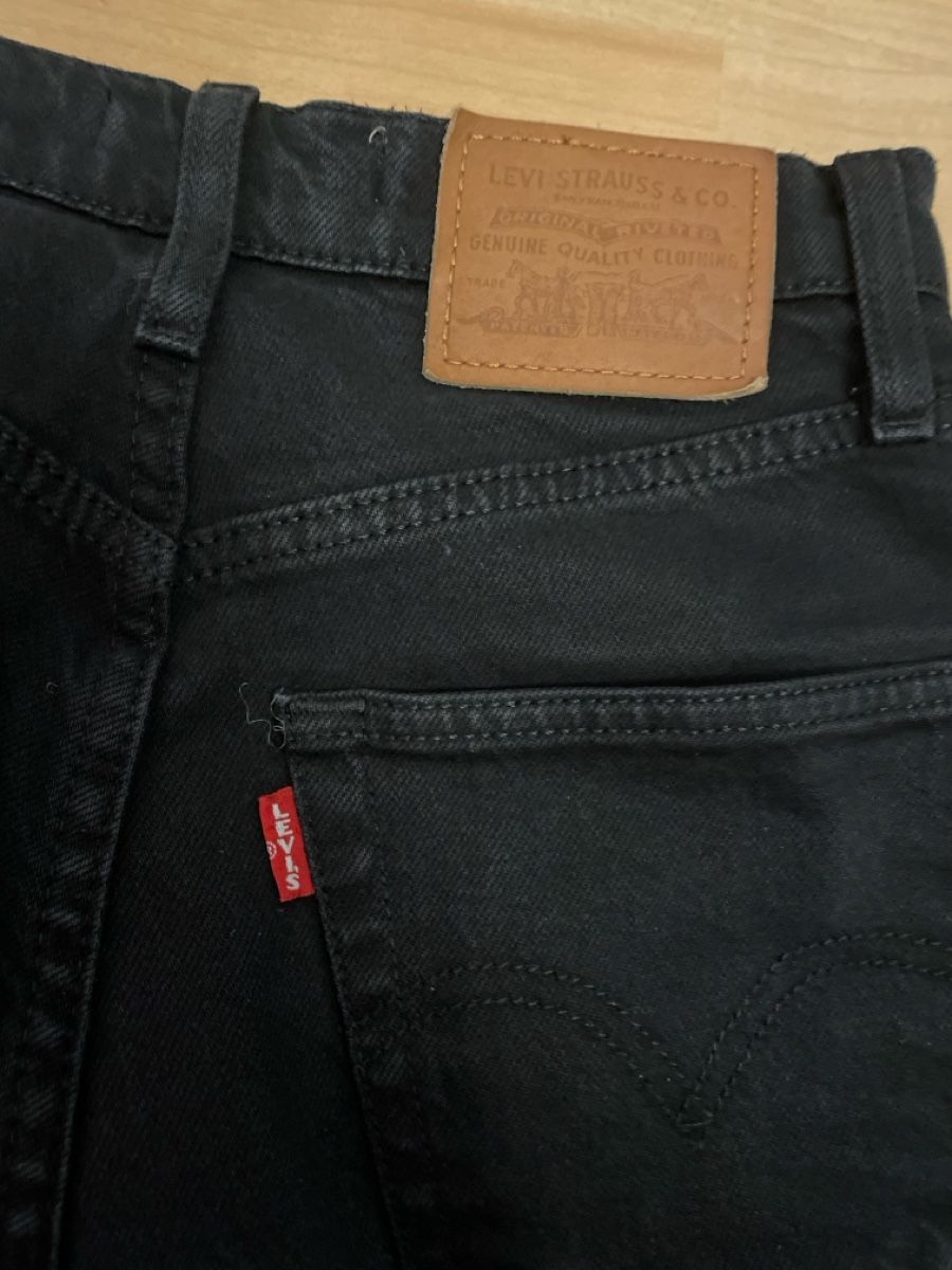 Levi's Jeans: Schwarze Jeans, Levis Grösse 23- Klassiker! – Nuovo (secondo la descrizione) da Rickenbach SZ venduto da Sunneundmeer 2