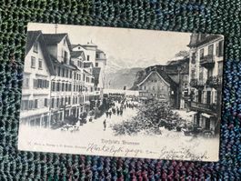 Ancienne carte postale/Alte Postkarte Brunnen Dorfplatz