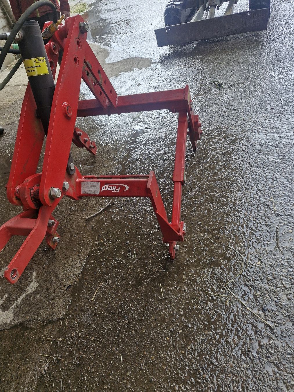 Traktoren: Fliegel Hitch – Neu (gemäss Beschreibung) aus Cham von Limi2800