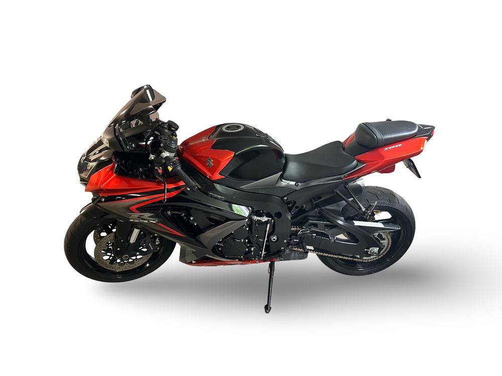 Suzuki Strada: Suzuki GSX-R 750 K8, gepflegt. – Usato da Rheinfelden venduto da Raphael_3879 1