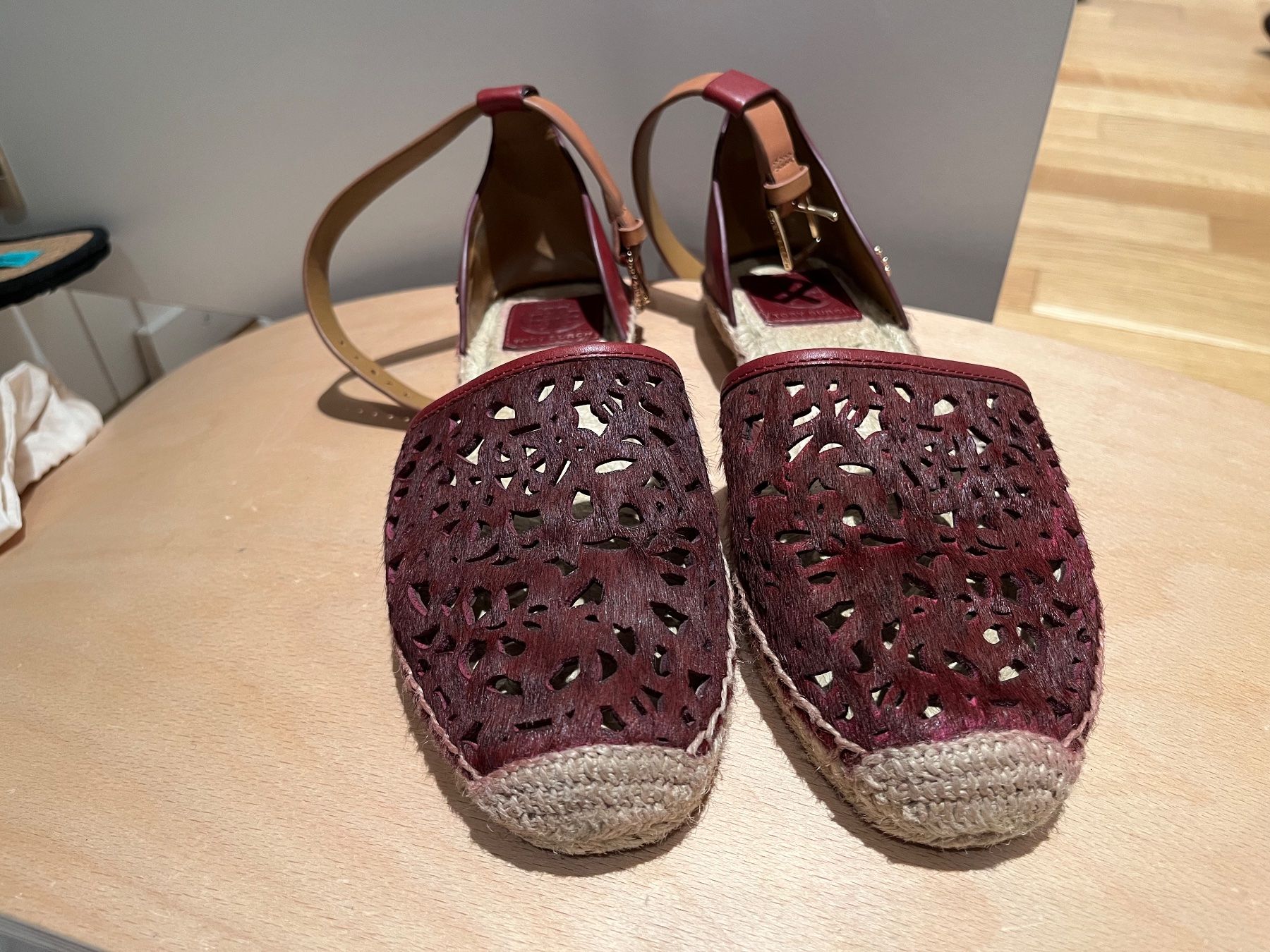 Tory Burch Scarpe da donna: Tory Burch Espadrilles, Gr. 36.5 (6) – Usato da Baar venduto da sim_5d6l 1