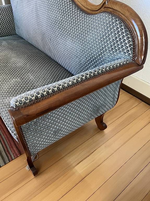Sofas: Altes restauriertes Sofa – Gebraucht aus Lyss von tba_myd7 1