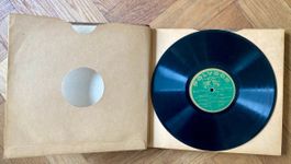 9 Schellack - Schallplatten 78 rpm, in Aufbewahrungsordner