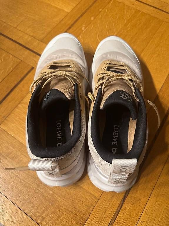 Scarpe da uomo: Chaussure édition spéciale ON/Loewe taille 45 – Usato da Zürich venduto da dada9393 1