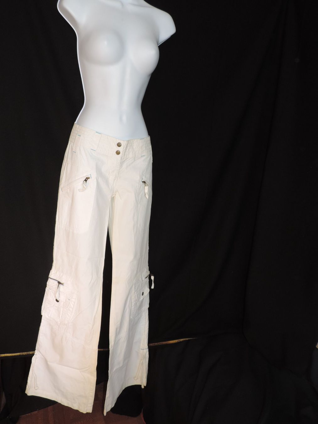 Pantaloni: pantalon droit blanc – Usato da Genève venduto da Axelle333 3