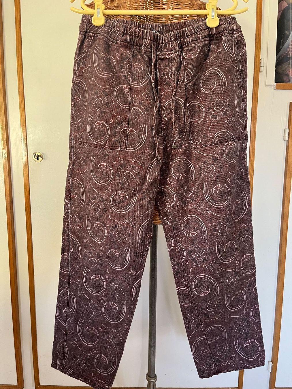 Zara Pantaloni: ZARA Joggpants GR. M, Paisley – Usato da Utzenstorf venduto da Ismaele