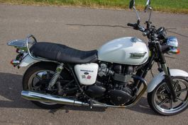 Triumph Bonneville weiss