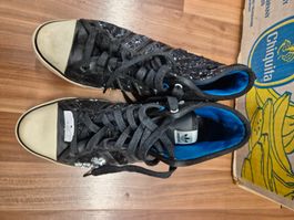 Schwarze Adidas Sneaker Gr. 40 mit Pailletten K3