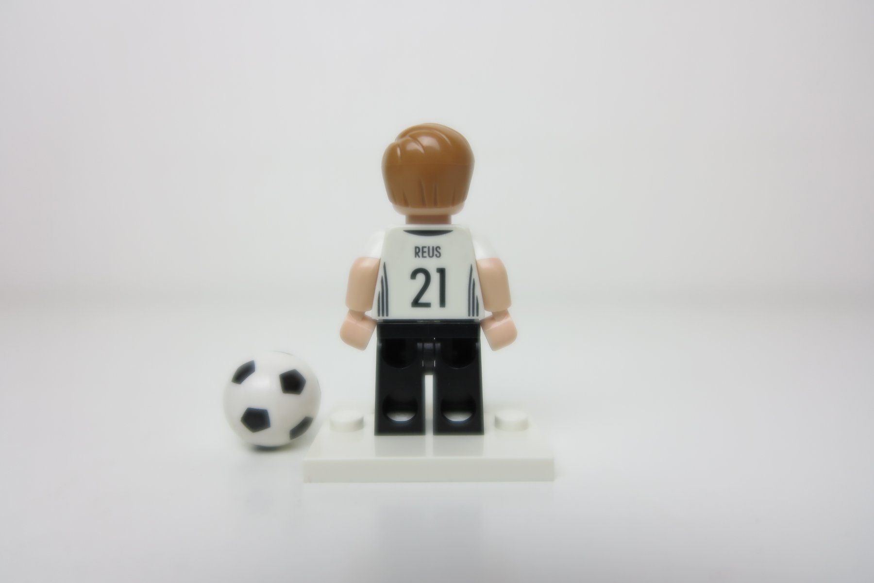 Lego Giocattoli: LEGO Minifigur CMF DFB Marco Reus – Nuovo (secondo la descrizione) da Ostermundigen venduto da RG-Collector 1