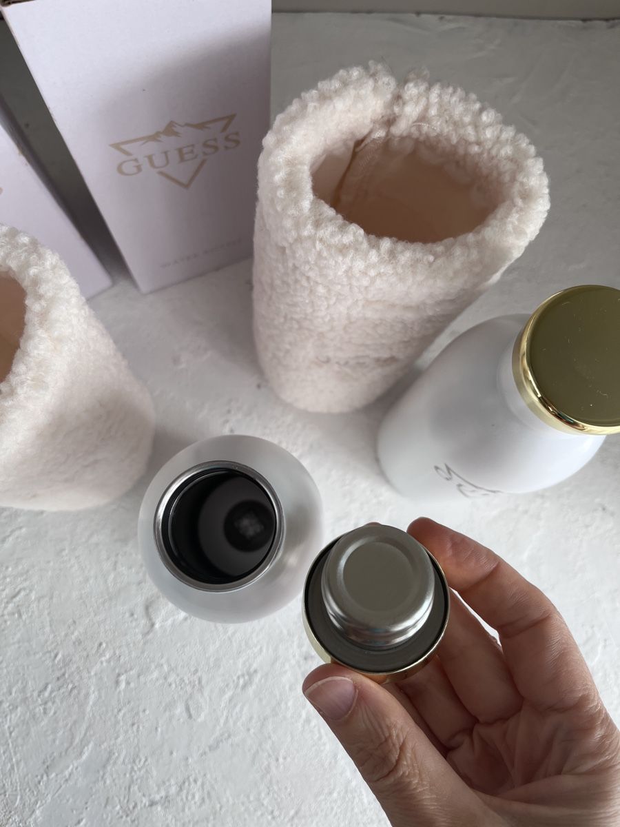 Borracce & Thermos: 2x Guess Waterbottles – Nuovo e nell'imballaggio originale da Lugano venduto da obi0103 2