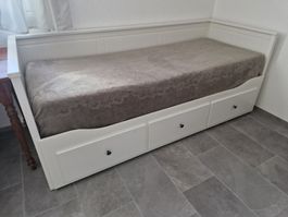 IKEA Tagesbett Hemnes weiss mit drei Schubladen gebraucht