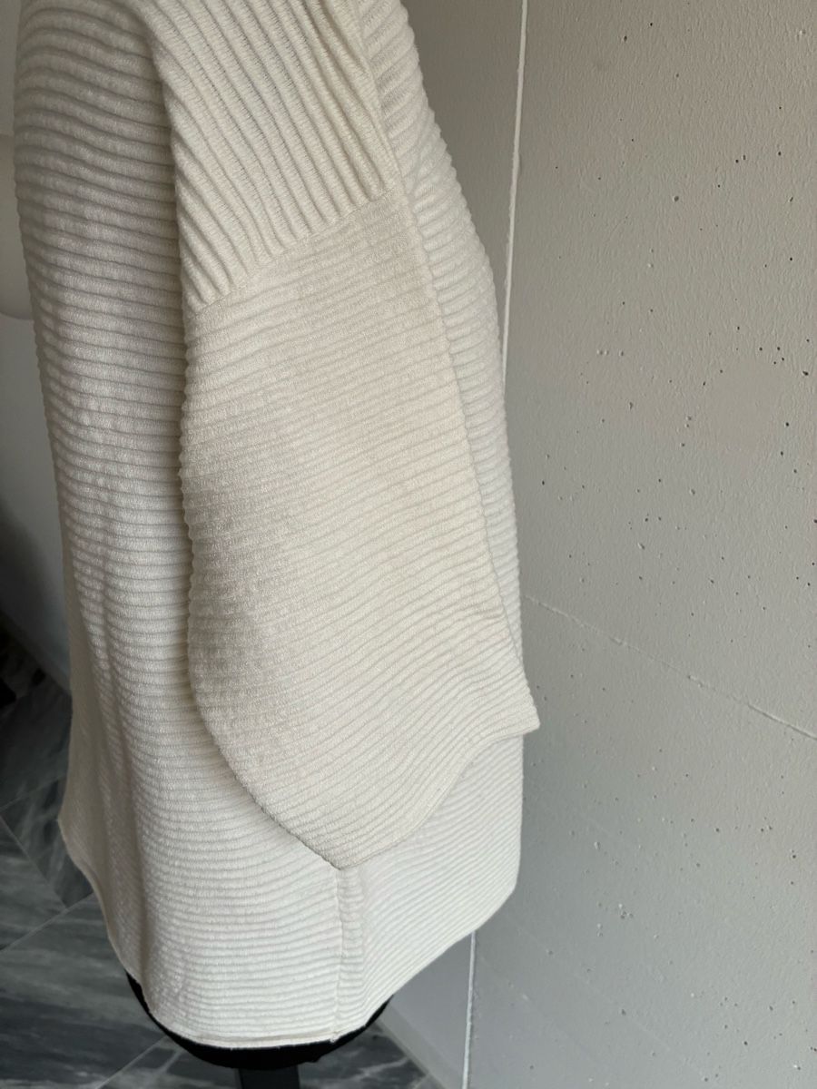 Pulls & Sweat-shirts: Pullover – D'occasion à Bern par secondhand_and_more 2