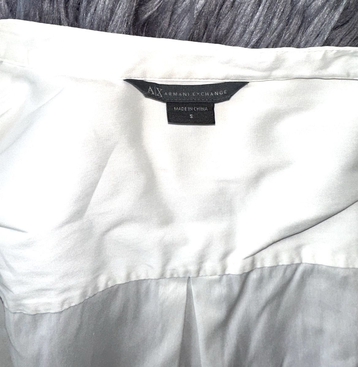 Armani Blusen: ARMANI EXCHANGE BLUSE GR. S neuwertig – Neu (gemäss Beschreibung) aus Unteraegeri von MH203 8