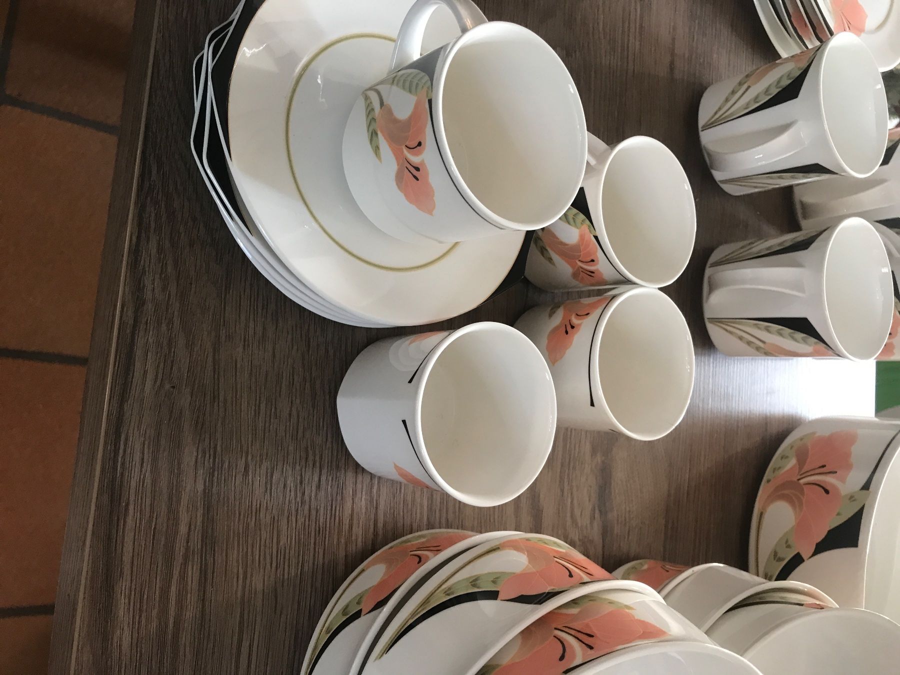 Villeroy & Boch Set di piatti: Villeroy Boch Iris Geschirr – Usato da Wettingen venduto da Andres54 3