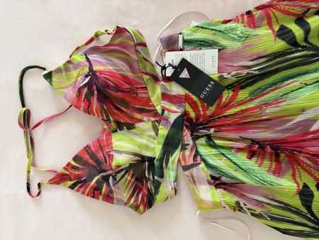 Guess Maxikleid mit Palmprint, Grösse S, neu mit Etikett
