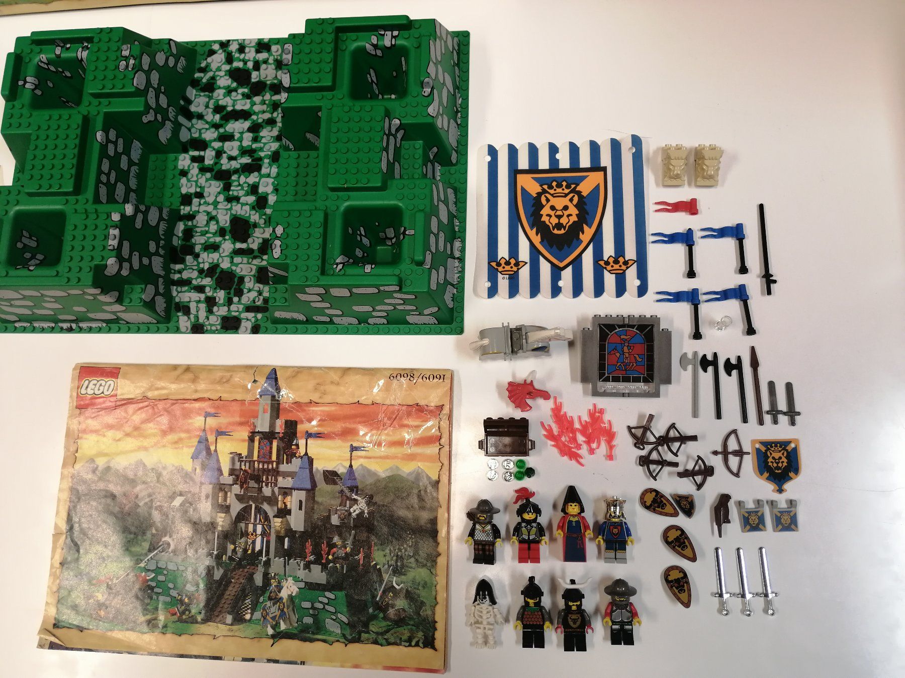 Lego Spielzeuge: Lego 6098 King Leo's Castle OVP – Gebraucht aus Sils im Domleschg von AMAG_AUDI_ZH 2