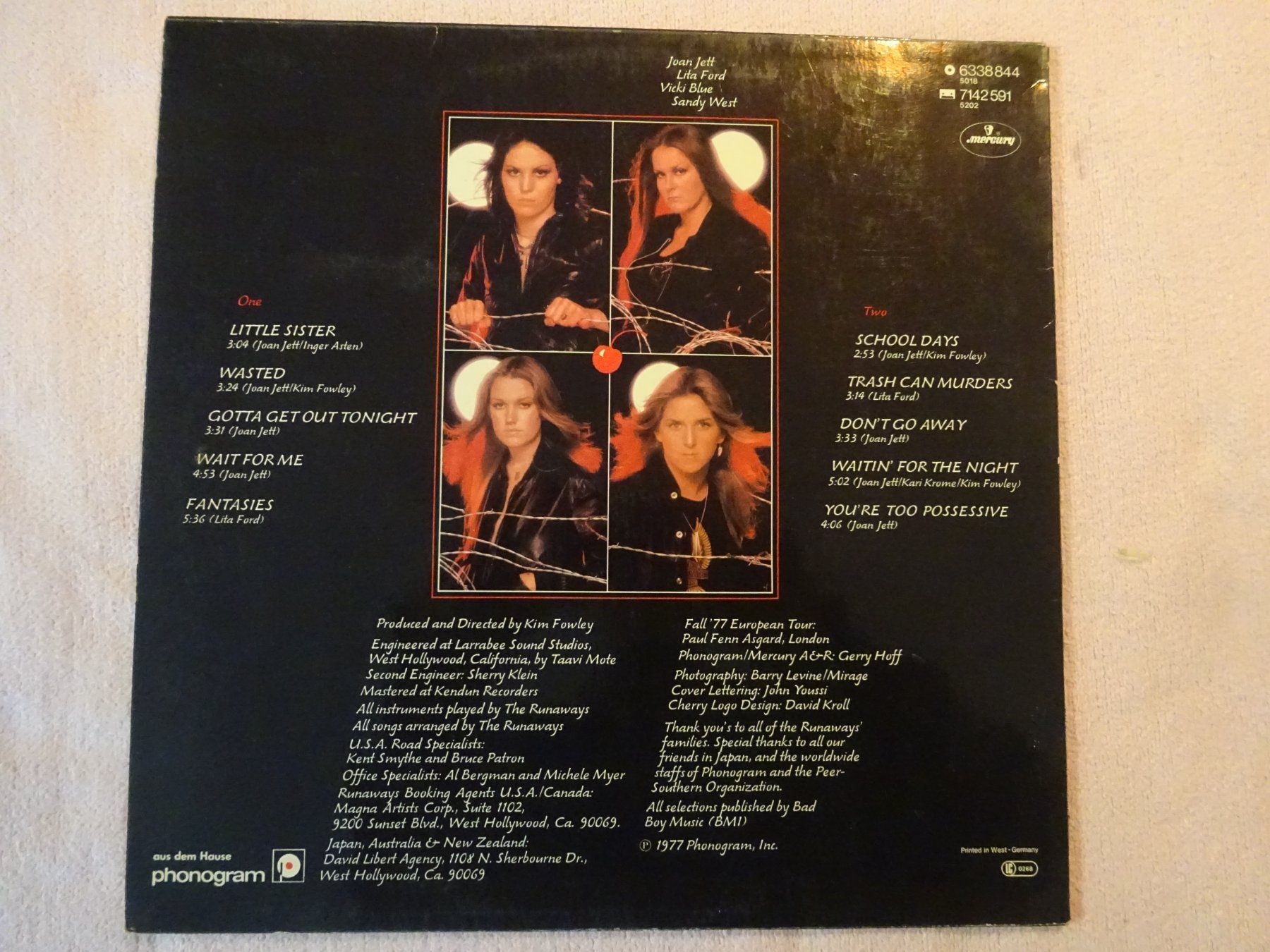 Dischi in vinile: THE RUNAWAYS ** WAITIN' FOR THE NIGHT ** EXCELLENT – Usato da Luzern venduto da xrayspex99 2