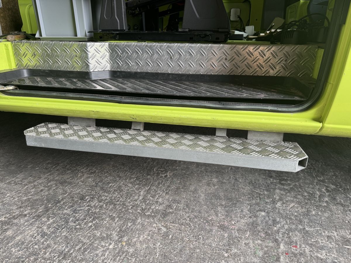 Autres accessoires pour camping: Sprinter 903 Trittstufe Seite – D'occasion à Dürnten par freog7 1