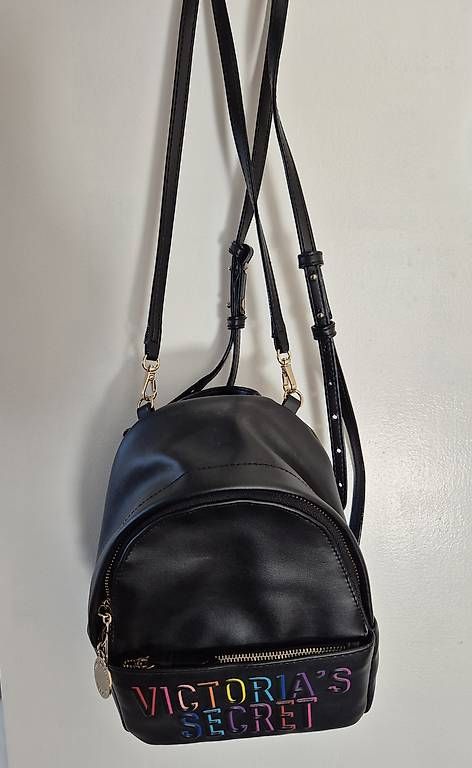 Sacs à dos: Victoria's Secret Mini-Rucksack – D'occasion à Liebefeld par lor_8d7v 1