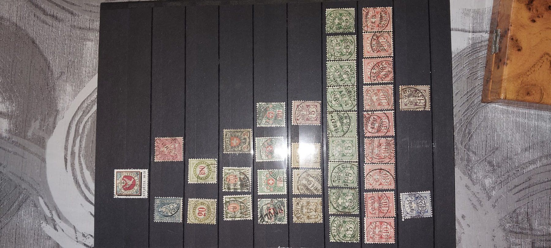 Tous les timbres: Collection de timbre suisse et etranger – D'occasion à Neuchâtel par NEMP 9