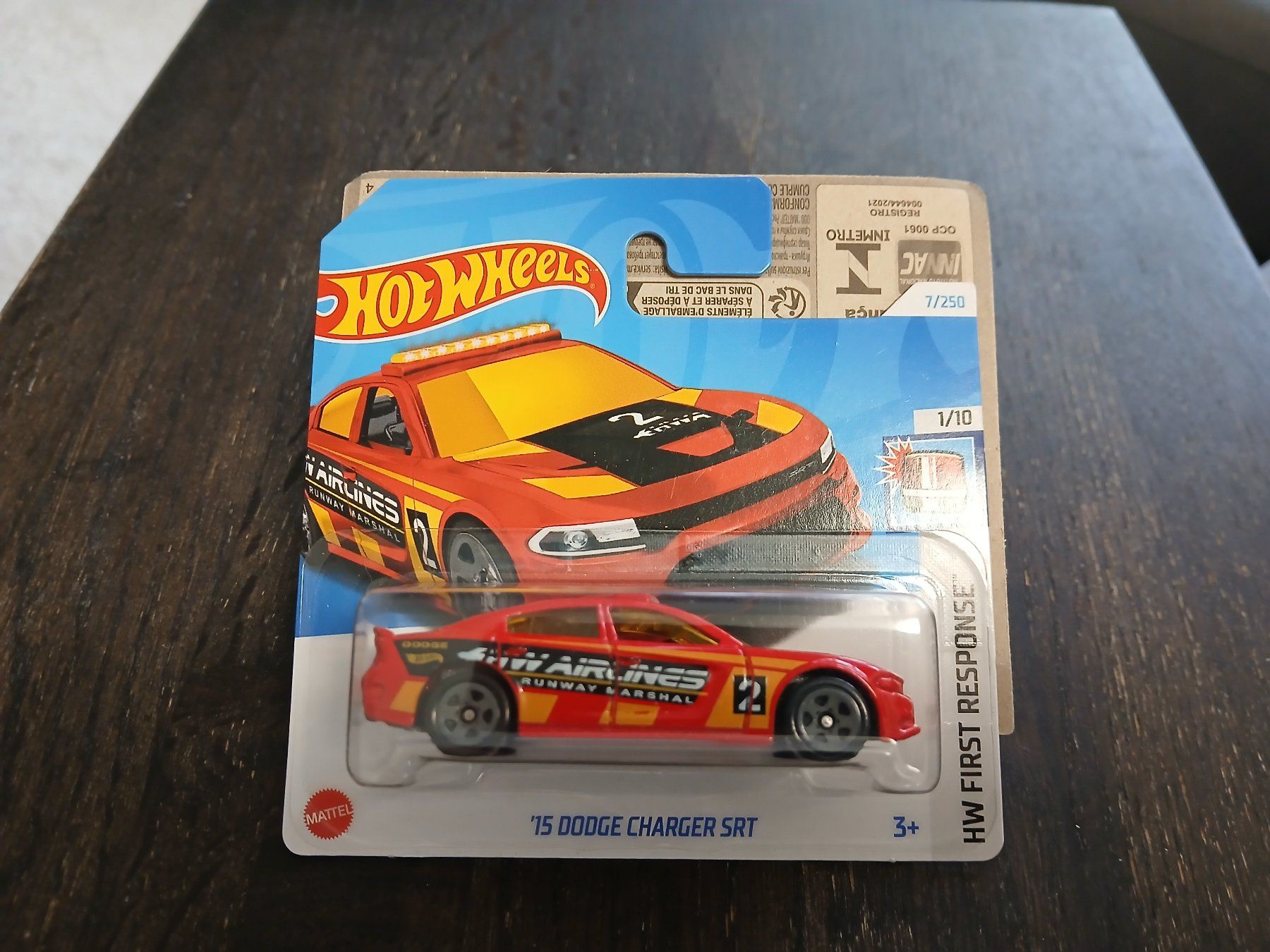 Hot Wheels Modellini d'auto: 2015 Dodge Charger SRT – Nuovo e nell'imballaggio originale da Wiedlisbach venduto da Pontiacman93