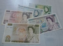 Lot ++ 5 Banknoten aus England ab 1978