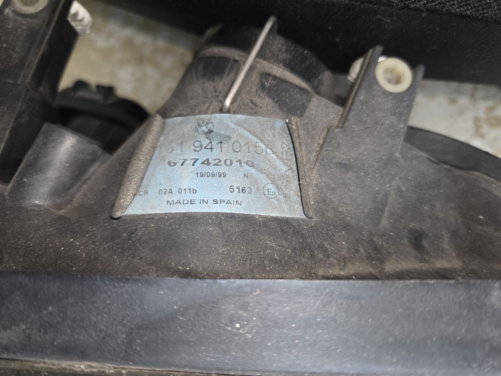 VW Fari: Vw Golf 4 Scheinwerfer – Usato da Schötz venduto da corrado82 4