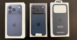 Apple iPhone 17 Pro blau mit Silikon Case neuwertig