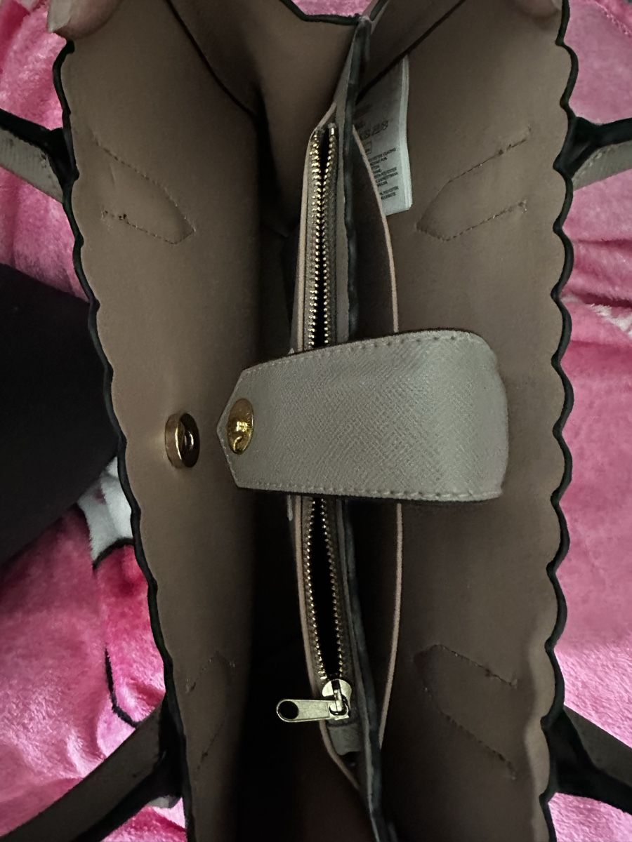 Sacs femmes: Tasche – Neuf (Voir description) à St. Gallen par gab_8nvv 2