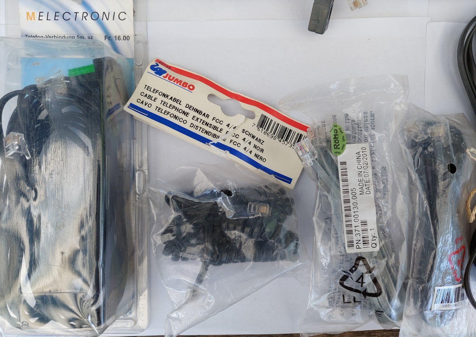 Cavi: Telefonkabel diverse Längen&Stecker – Usato da Zürich venduto da Cortin 4