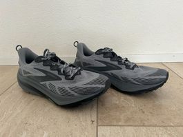Brooks Ghost Trail | 46 | wenig getragen | NP: 190.-