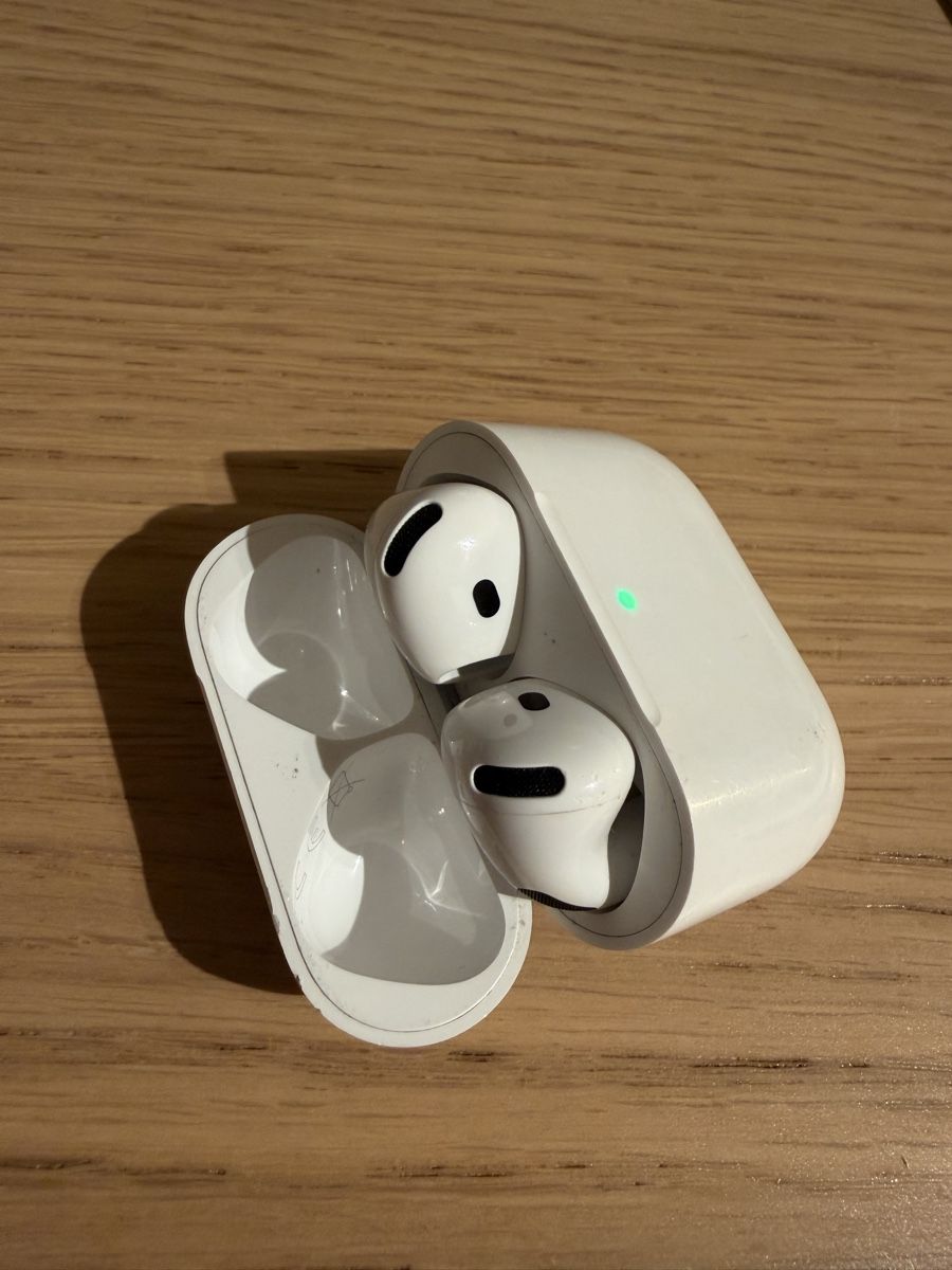 Apple Cuffie: Airpods Gen 4 mit ANC – Usato da Eglisau venduto da pebblebeach