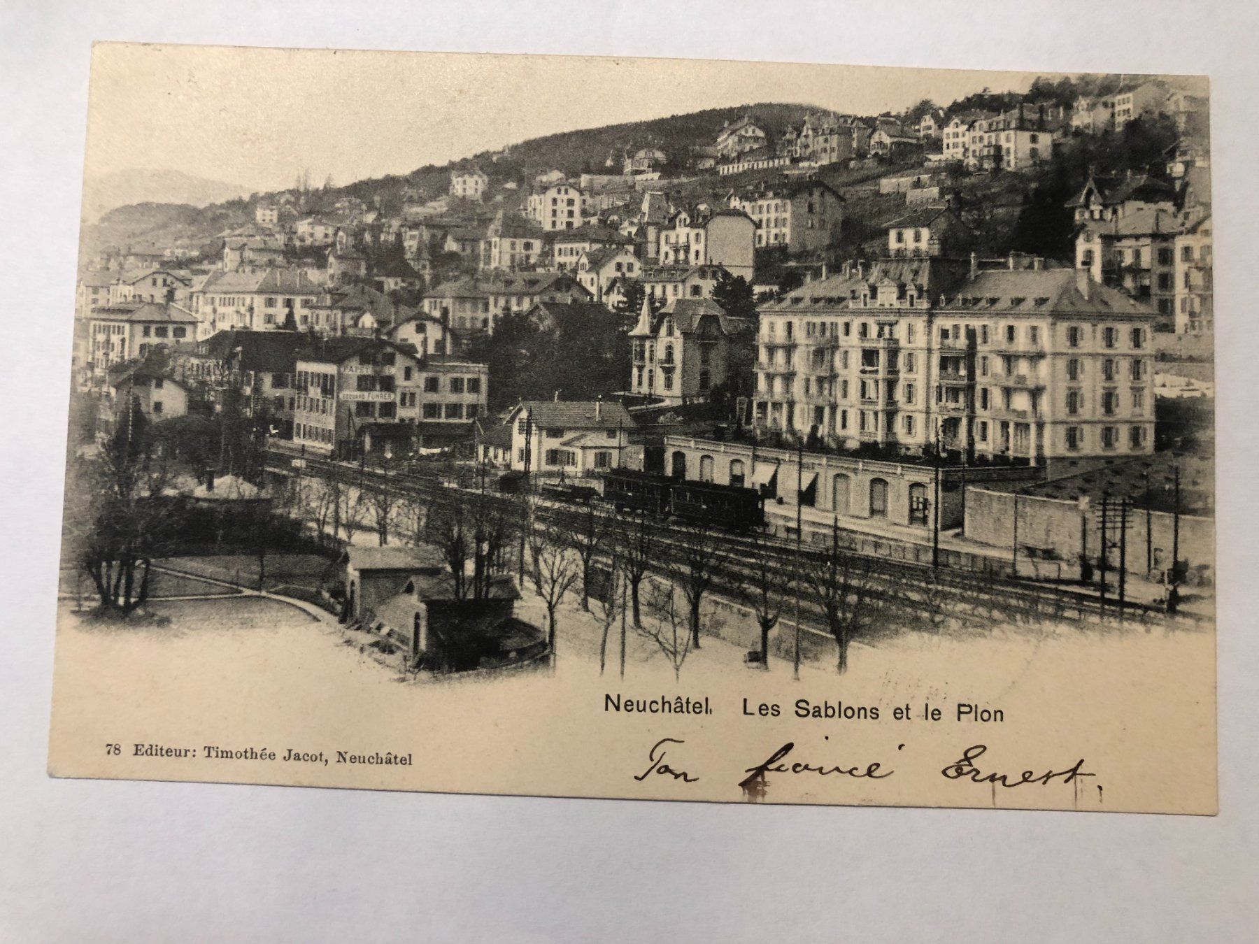 Cartes postales: Neuchatel - Les Sablons et le Plon  - Train – D'occasion à Pfäffikon ZH par Waltoversand