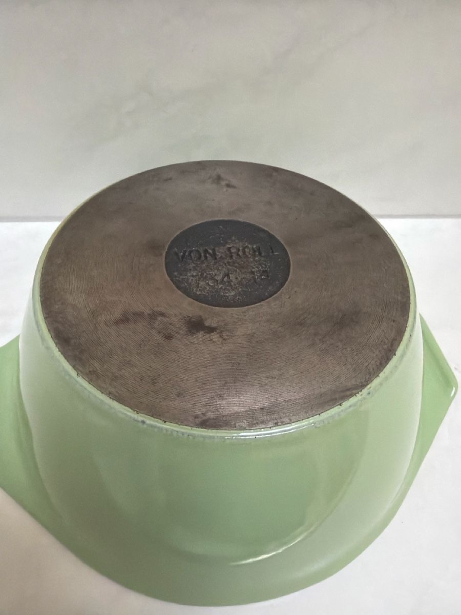 Von Roll Pentole: Gusseisen Topf, von Roll, Vintage. – Usato da Biberist venduto da Momo33 4