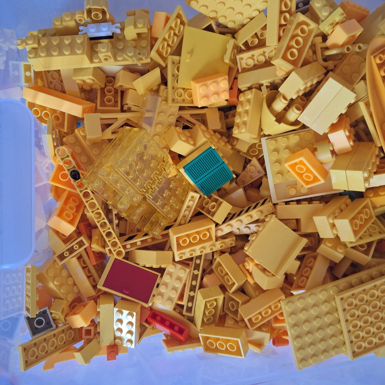 Lego Spielzeuge: Lego Bausteine gelb viele versch.Teile – Gebraucht aus Hettenschwil von Schneuggi2 2