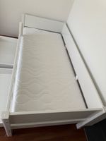 Kinderbett weiss mit Schubladen guter Zustand