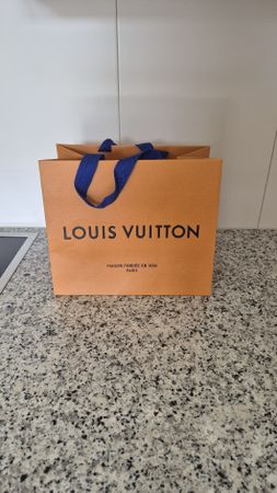Louis Vuitton Geschenktasche, neuwertig