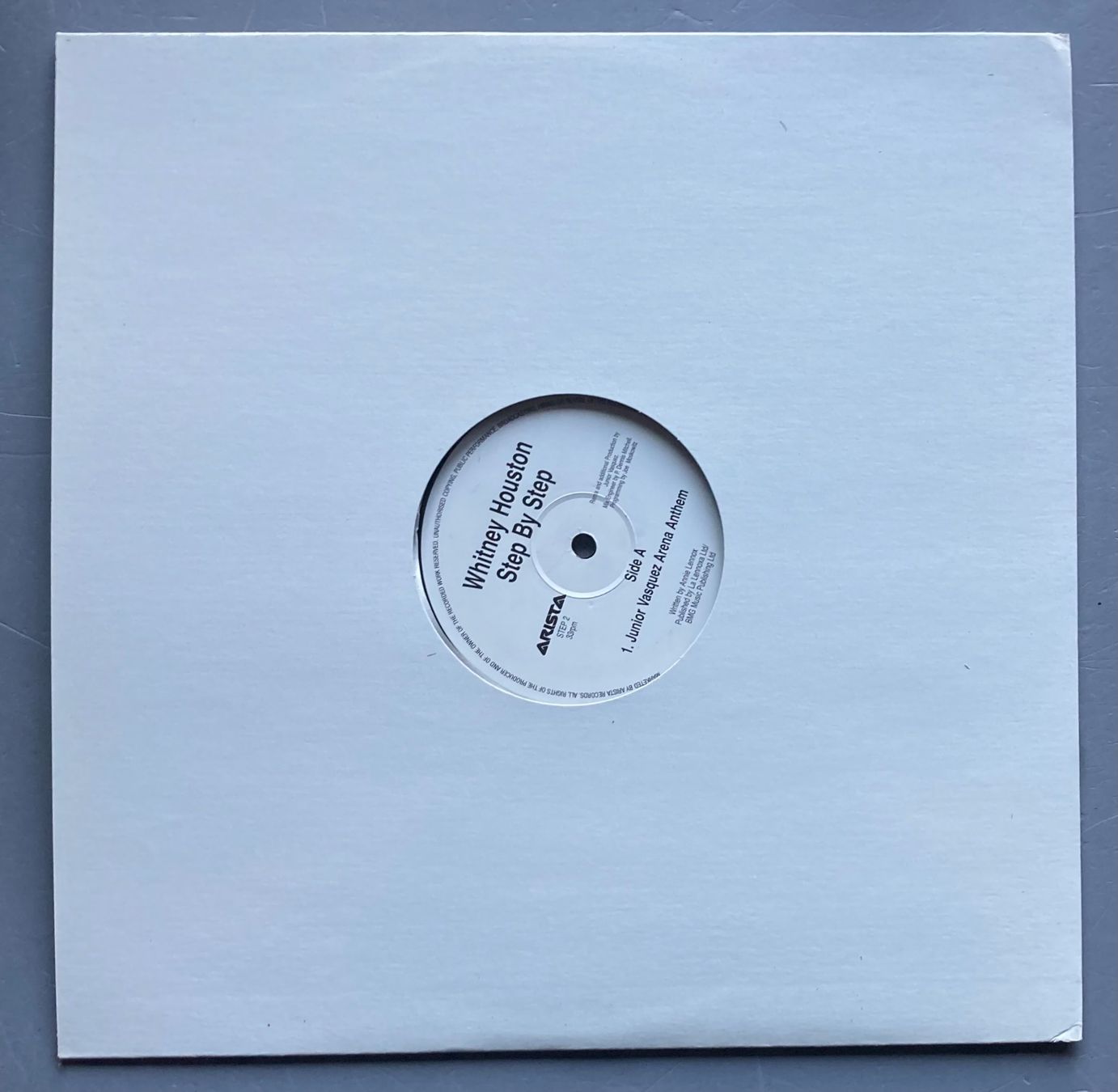 Schallplatten: WITHNEY HOUSTON - STEP BY STEP – Gebraucht aus Poliez-Pittet von Newtown-Records