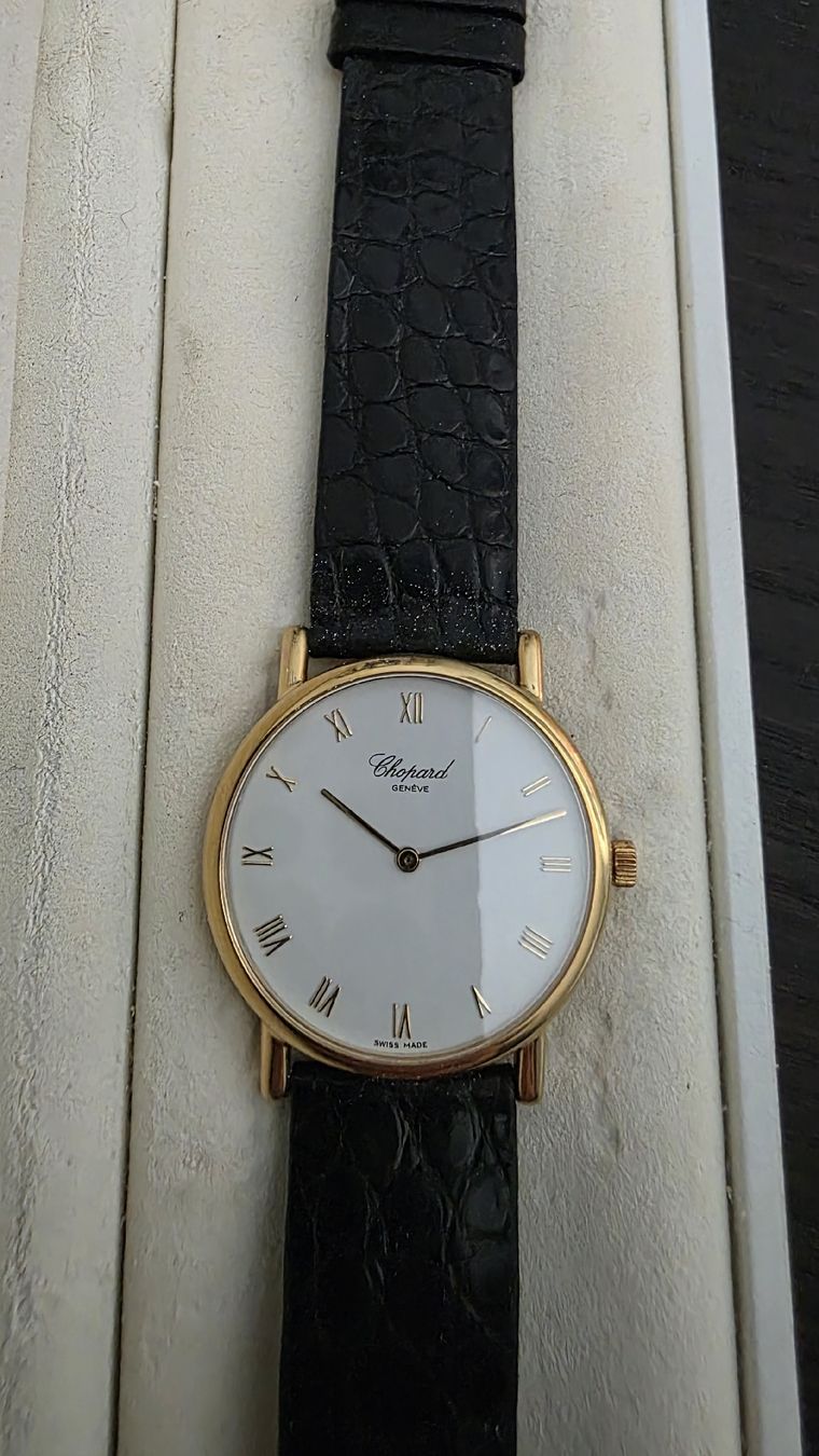 Chopard Uhren: Chopard Geneve - Classic Yellow Gold Watch – Gebraucht aus Meilen von kiafil157 1