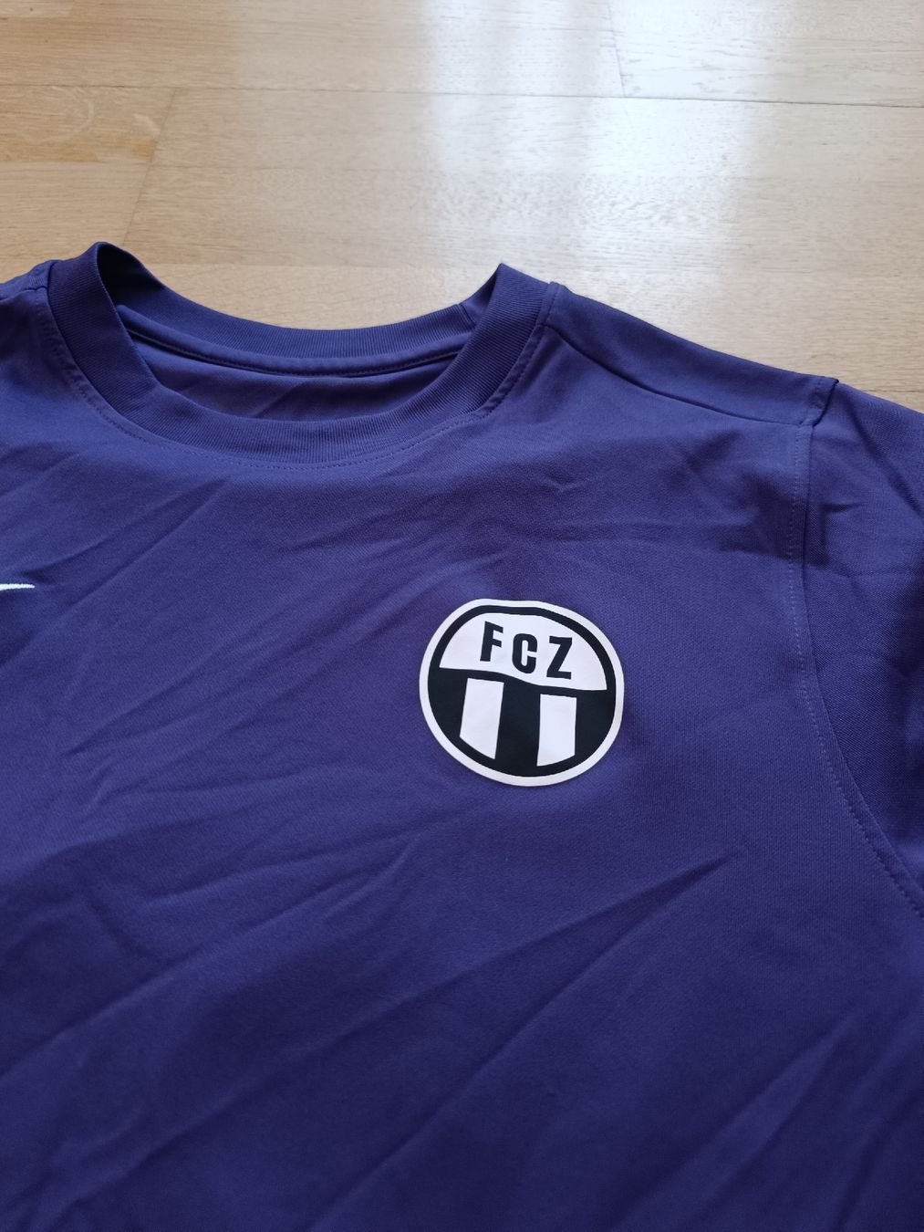 Nike Canottiere & Pantaloni: FCZ Trikot Grösse M – Usato da Zürich venduto da Miranja 1