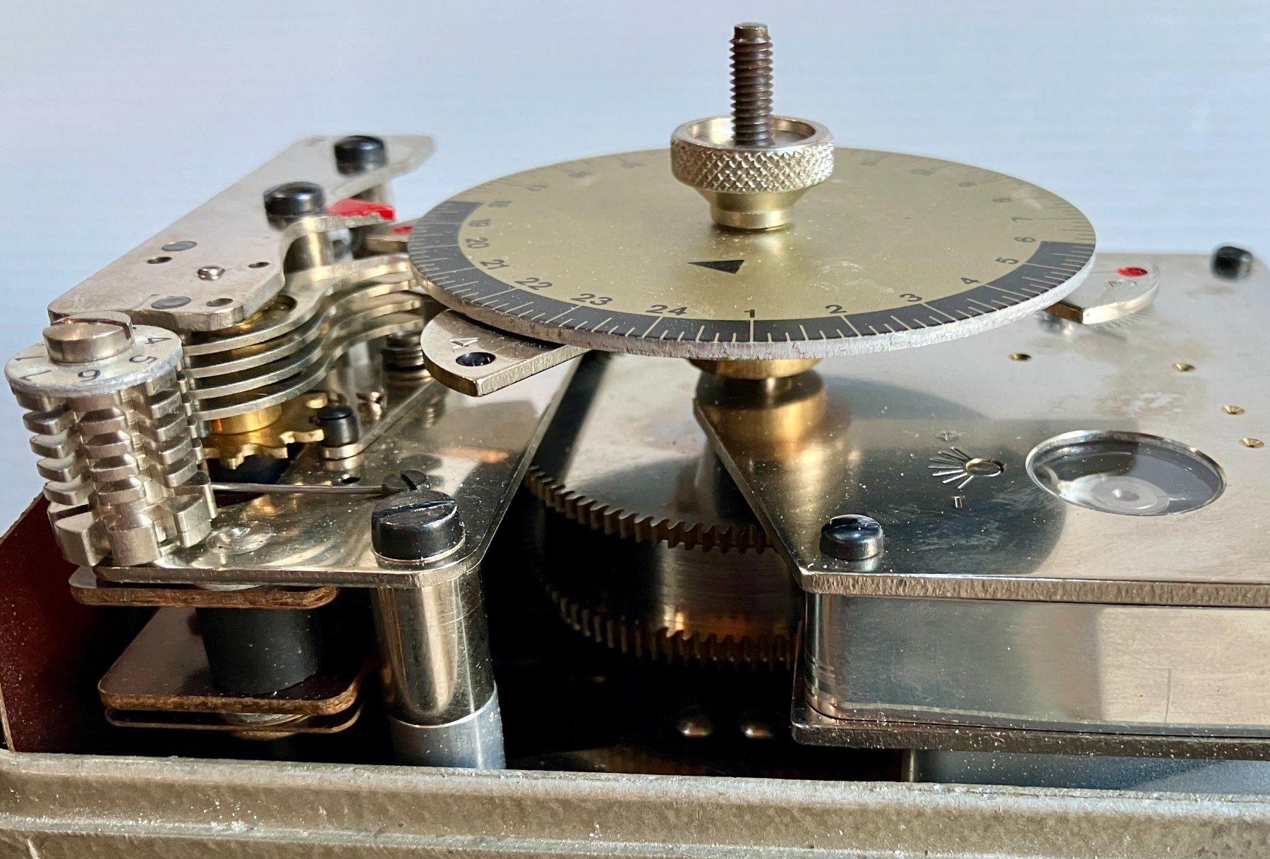 Bücher: Horloge programmable vintage industrielle, Zurich 1967 – Gebraucht aus Chêne-Bougeries von Vintage-Era
