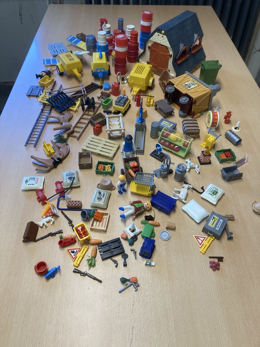 Playmobil Giocattoli: Playmobil – Usato da Niederuzwil venduto da Miami1999 6