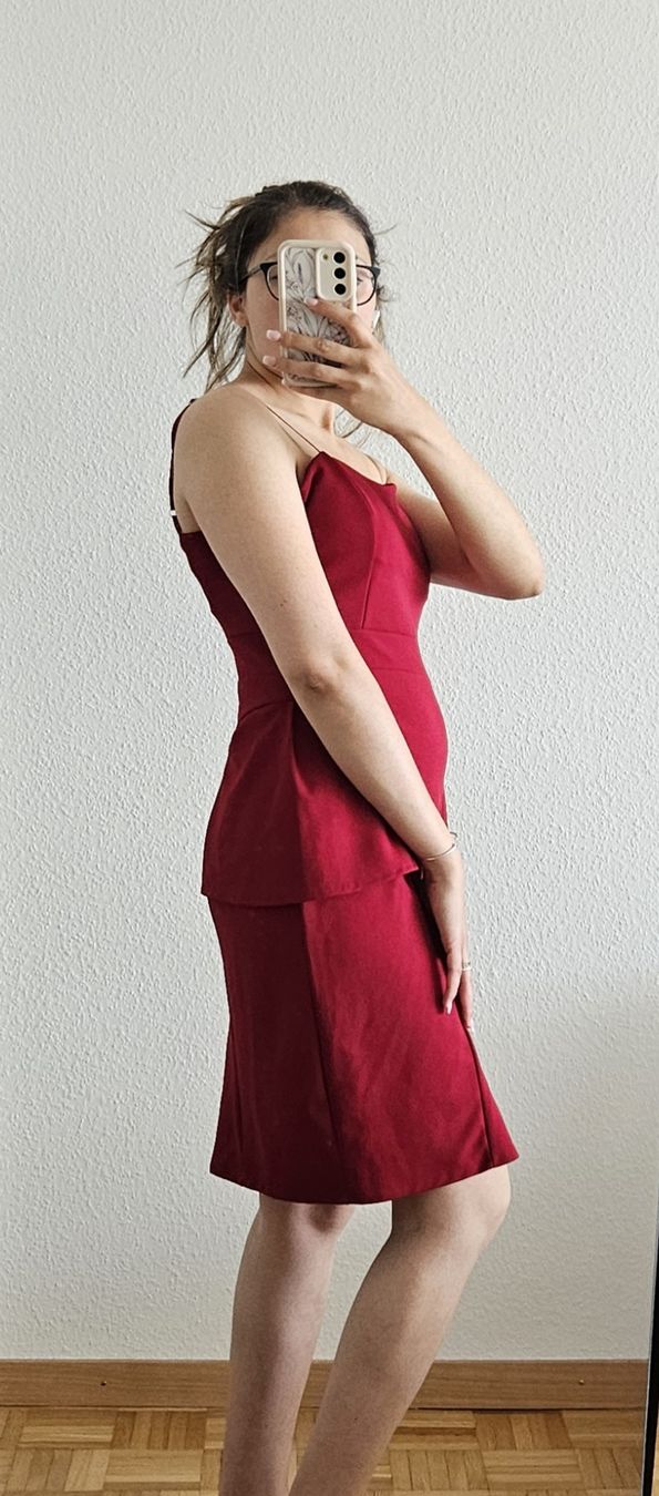 Kleider: robe de soirée rouge  – Neu und originalverpackt aus Nyon von nay_y72c 2