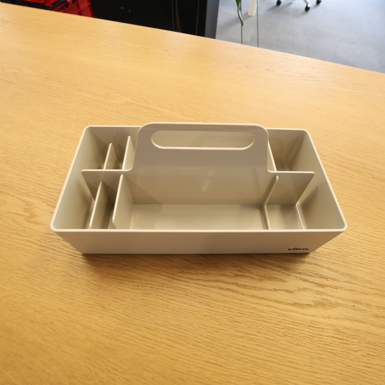 Recipients et similaires: Vitra Toolbox Aufbewahrungsbox, Schwarz – D'occasion à Affoltern am Albis par Zapro 1