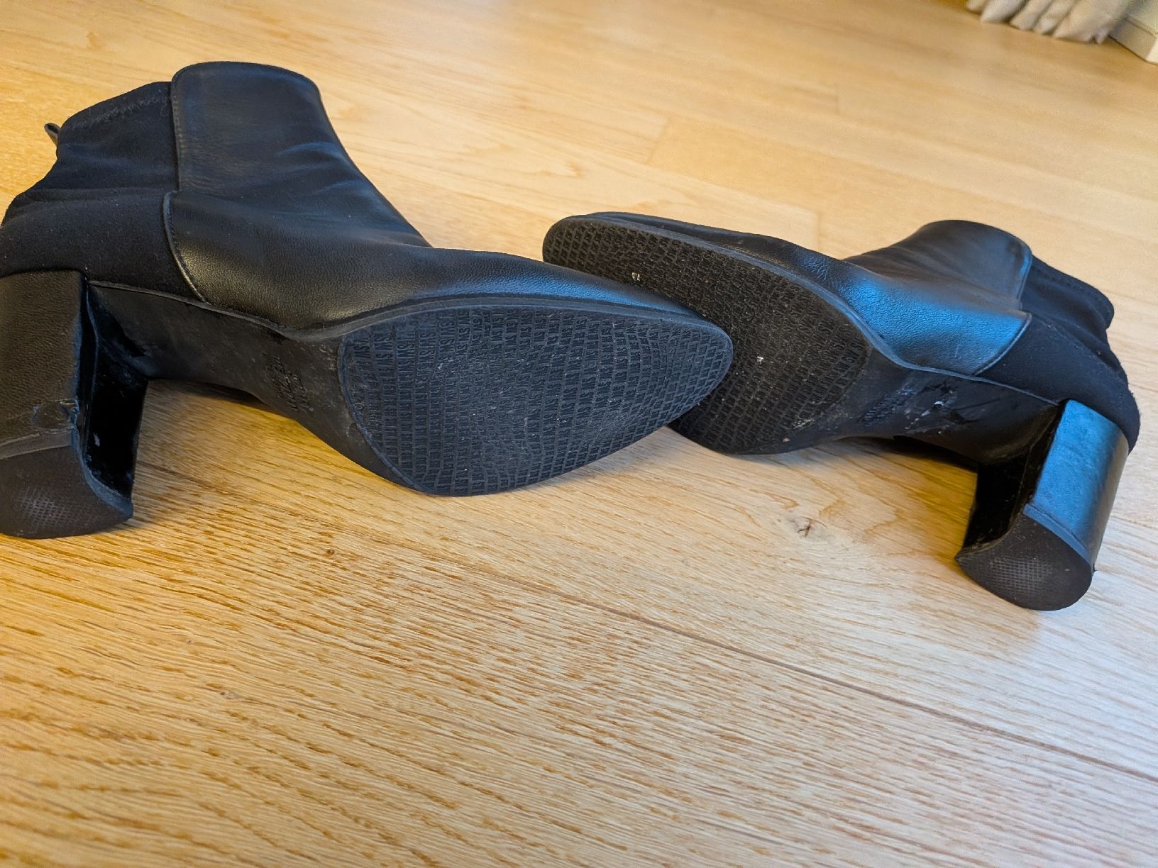 Stuart Weitzman Scarpe da donna: Stuart Weitzman Leder Booties mit Absatz, 36.5 – Usato da Winterthur venduto da Prishy 3