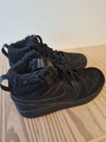 Basket Nike taille 34